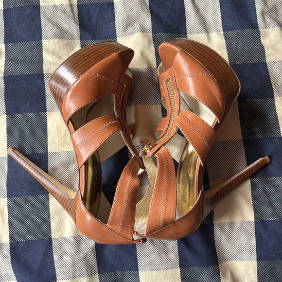 MICHAEL Michael Kors platform heels - Picture 8 of 9